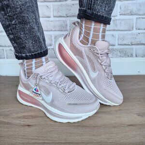 Nike ZoomX Womens Road Running Shoes Pink White Sz 8 Sneaker Athletic HM6804-605